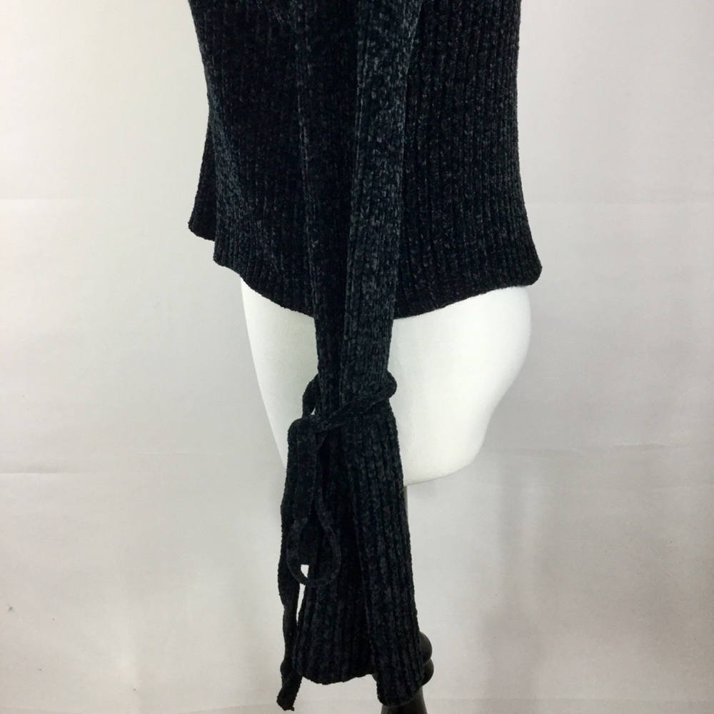 Lovers + Friends Parkwood Sweater Cropped Chenille Tie Bell Sleeve Black Size S - Picture 9 of 16